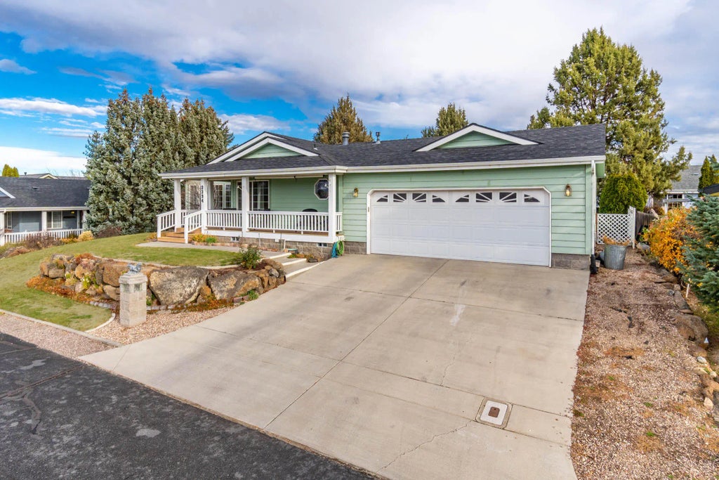 2394 Ne Crocus Way, Bend