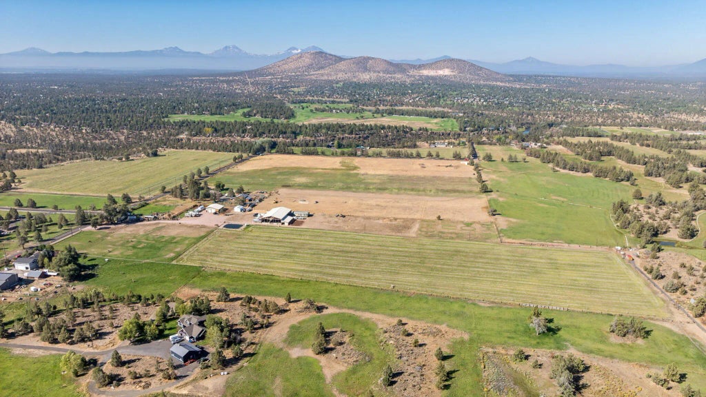 5755 Sw Obsidian Avenue, Redmond