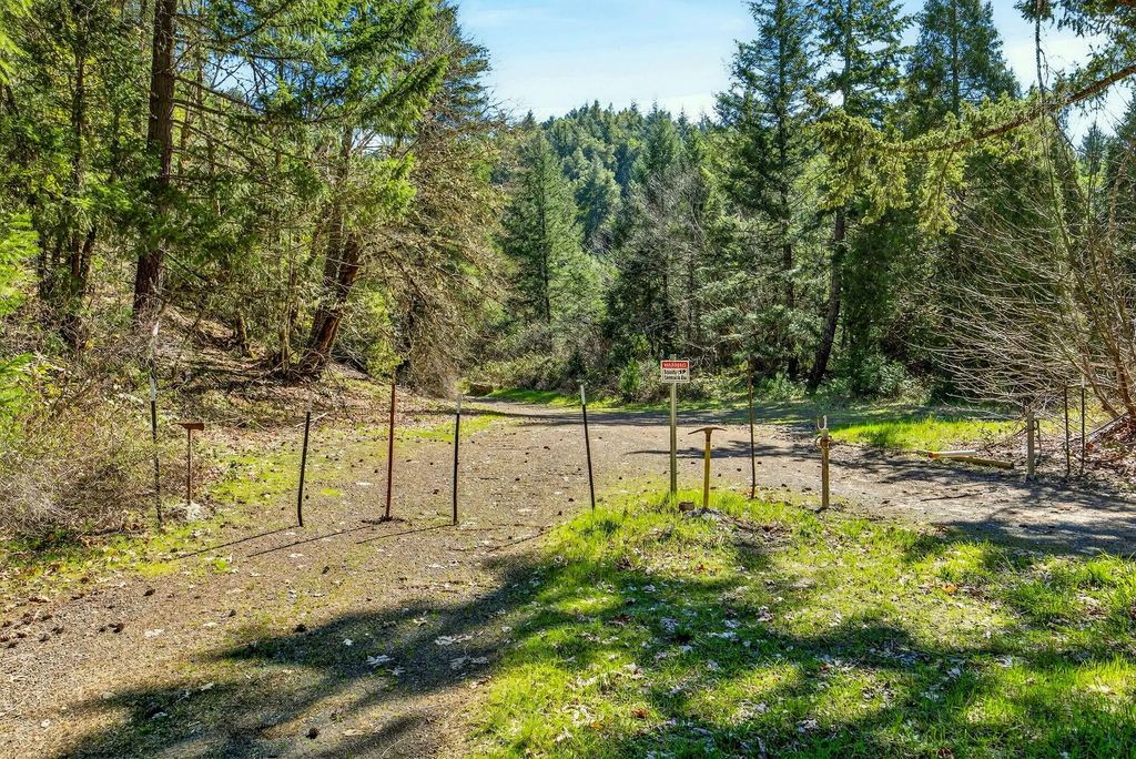 0 Redwood Highway, O'Brien