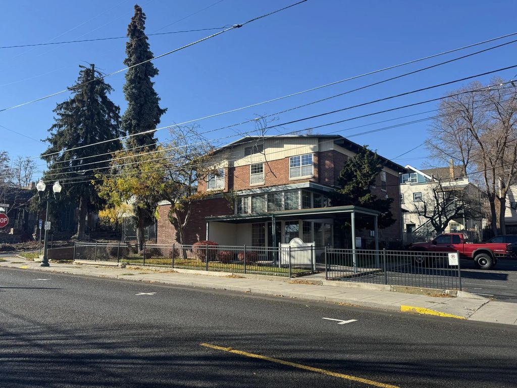 303 Pine Street, Klamath Falls
