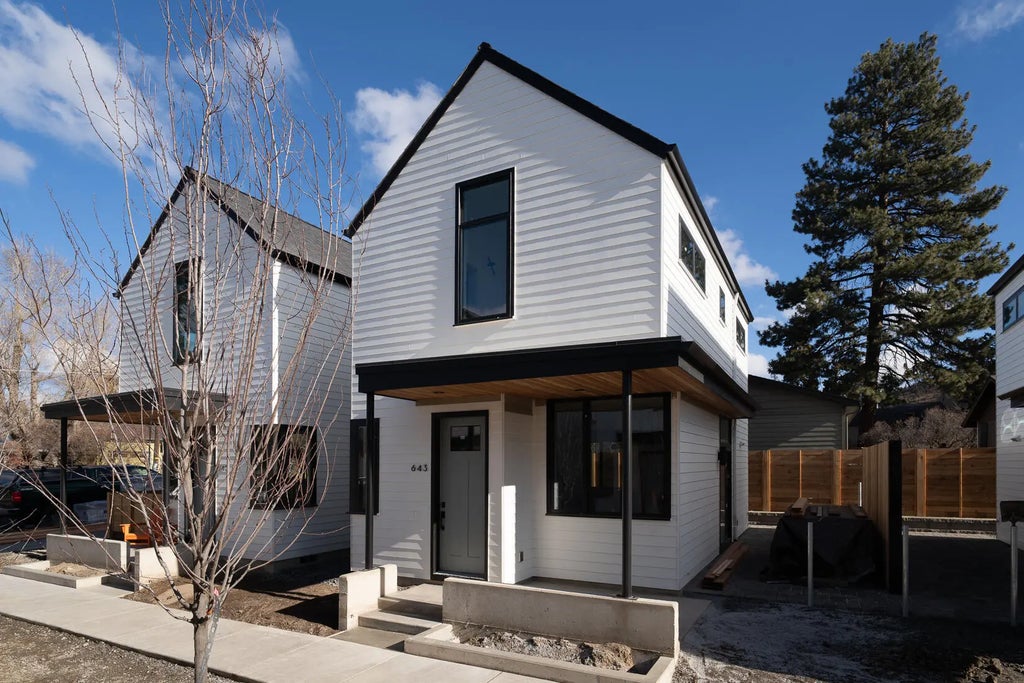 643 Ne Marshall Avenue, Bend