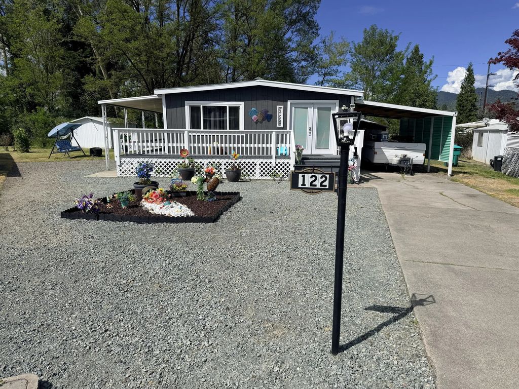 122 Parkdale Circle, Grants Pass