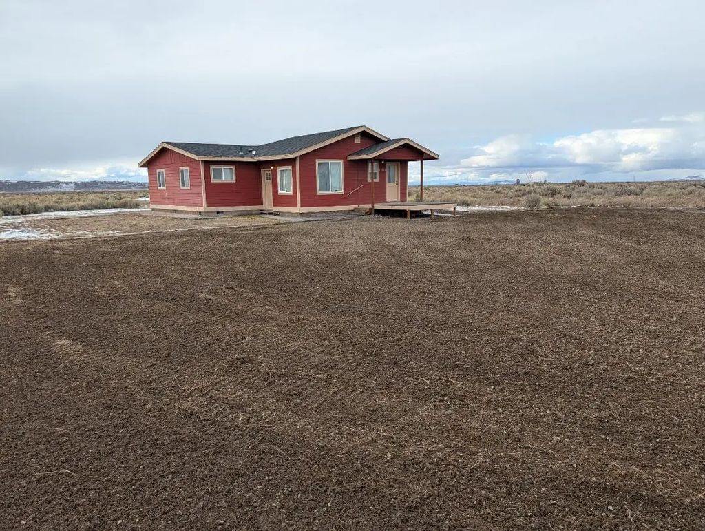 46864 Tucker Road, Christmas Valley