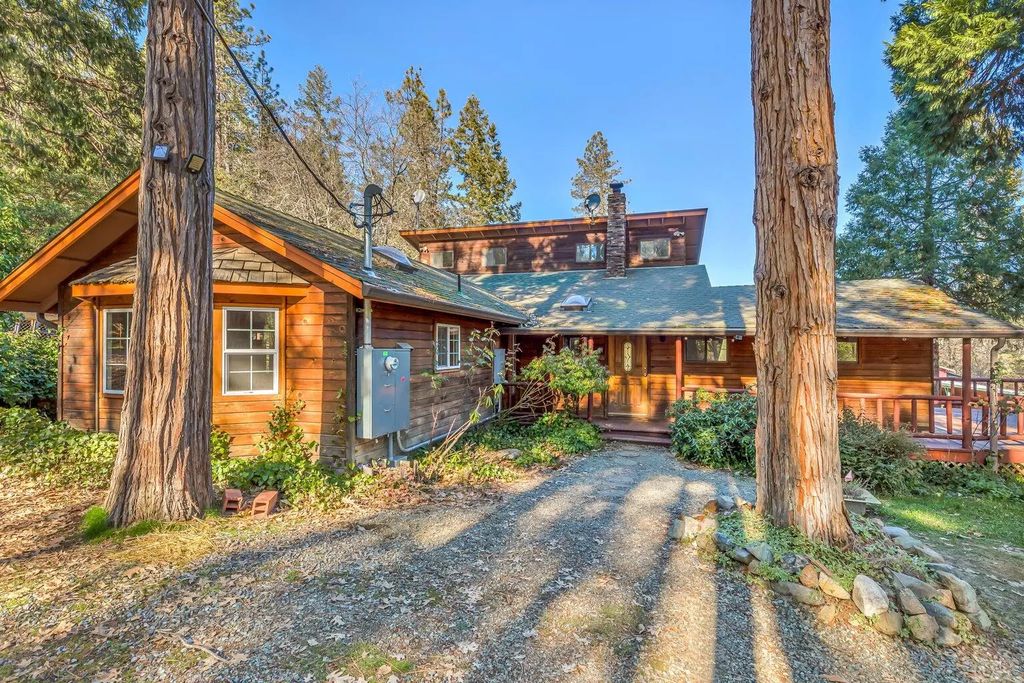 1956 E Fork Road, Williams