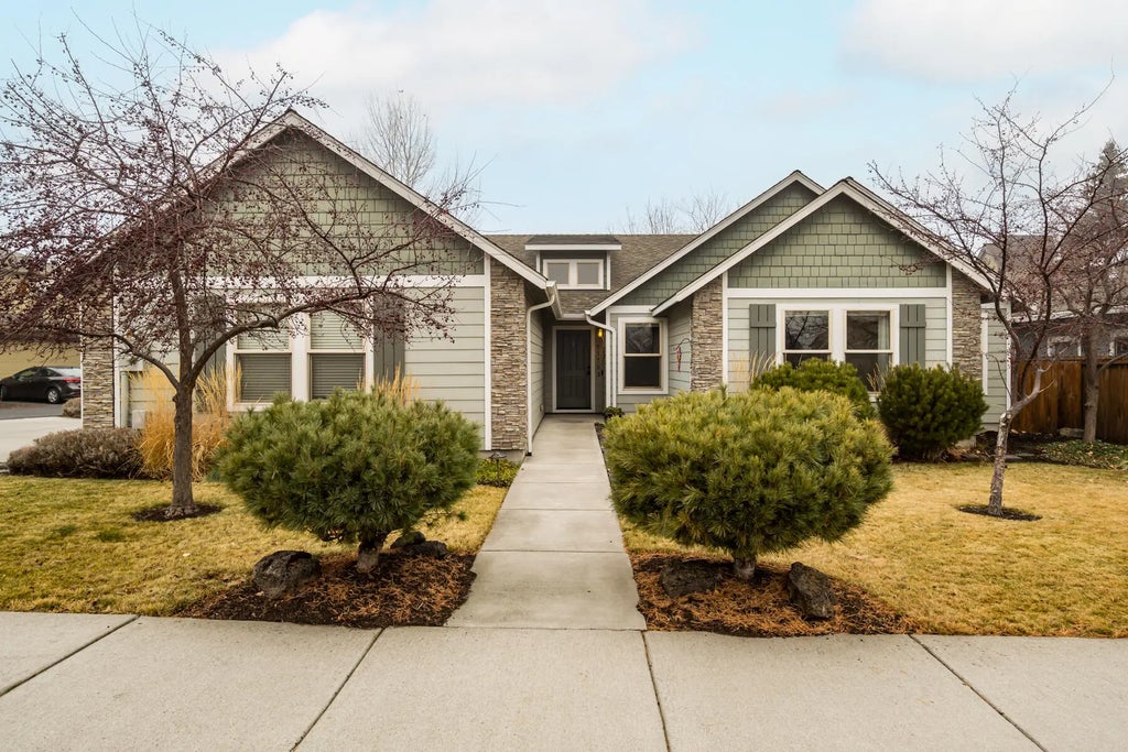 61753 Se Camellia Street, Bend