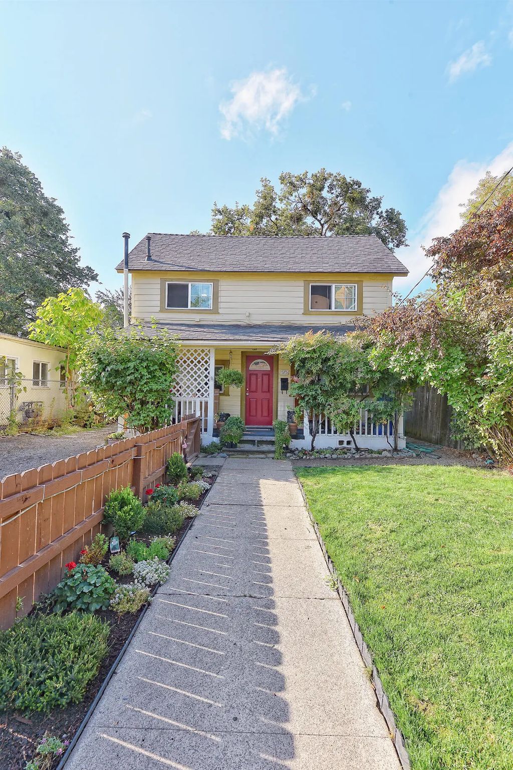 575 Sw G Street, Grants Pass