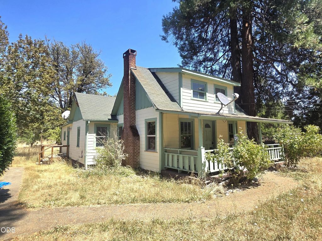 4490 Holland Loop Road, Cave Junction