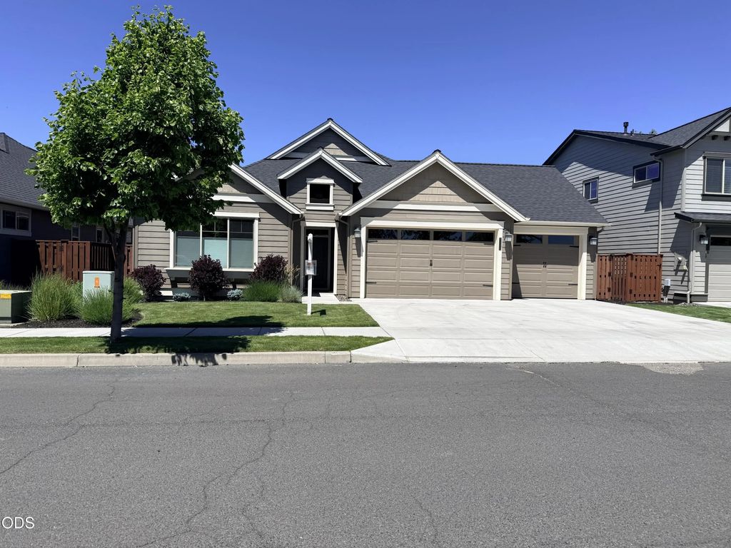 1229 Ne Sunrise Street, Prineville