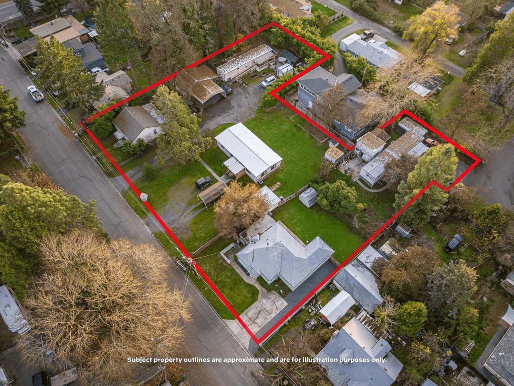 1260 Plummer Avenue, Grants Pass