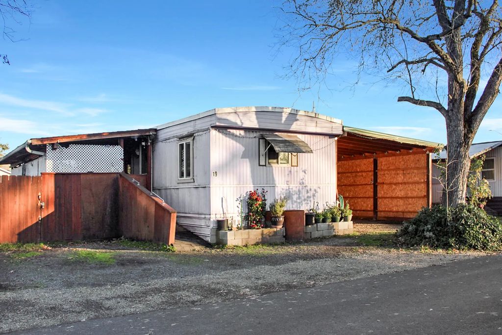 3635 Antelope Road Spc 19, White City