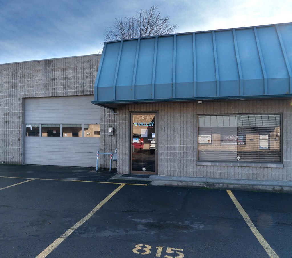 815 N Central Avenue C, Medford