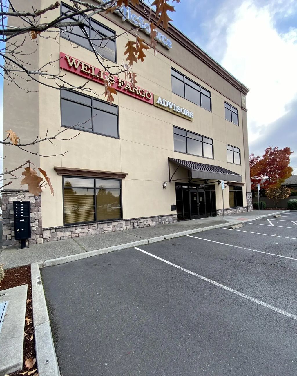 1301 Poplar Drive 100, Medford