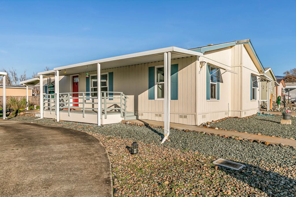 93 Northridge Terrace Spc 37, Medford