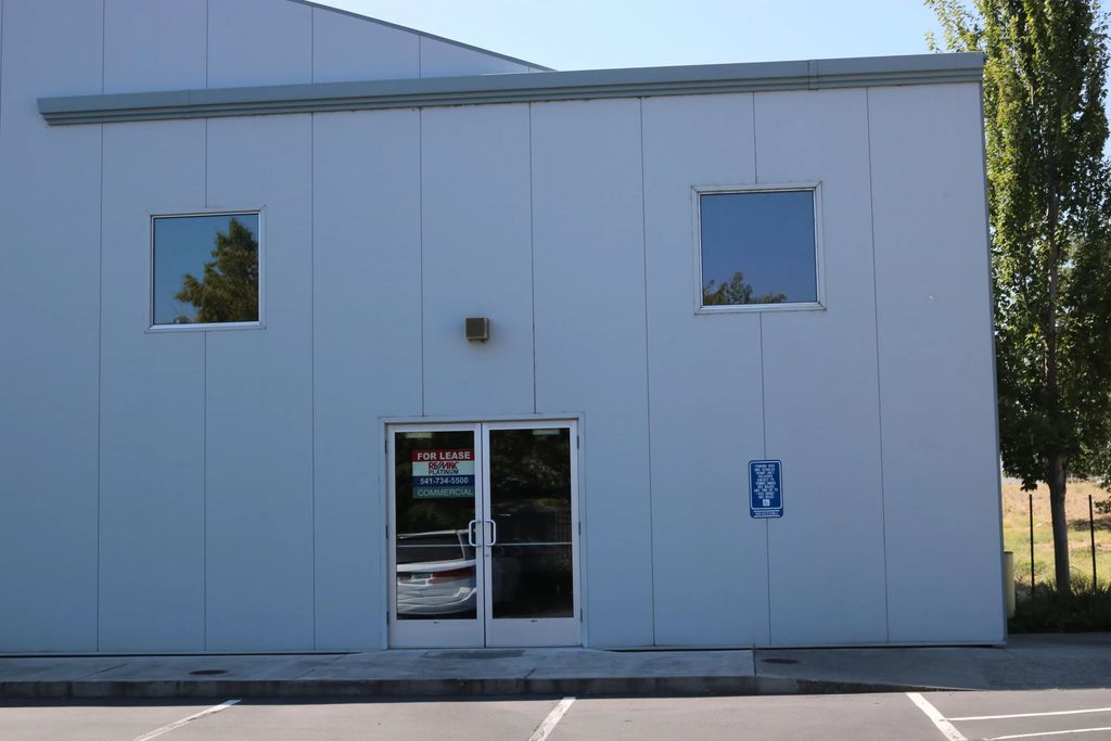 3050 Samike Drive, Medford