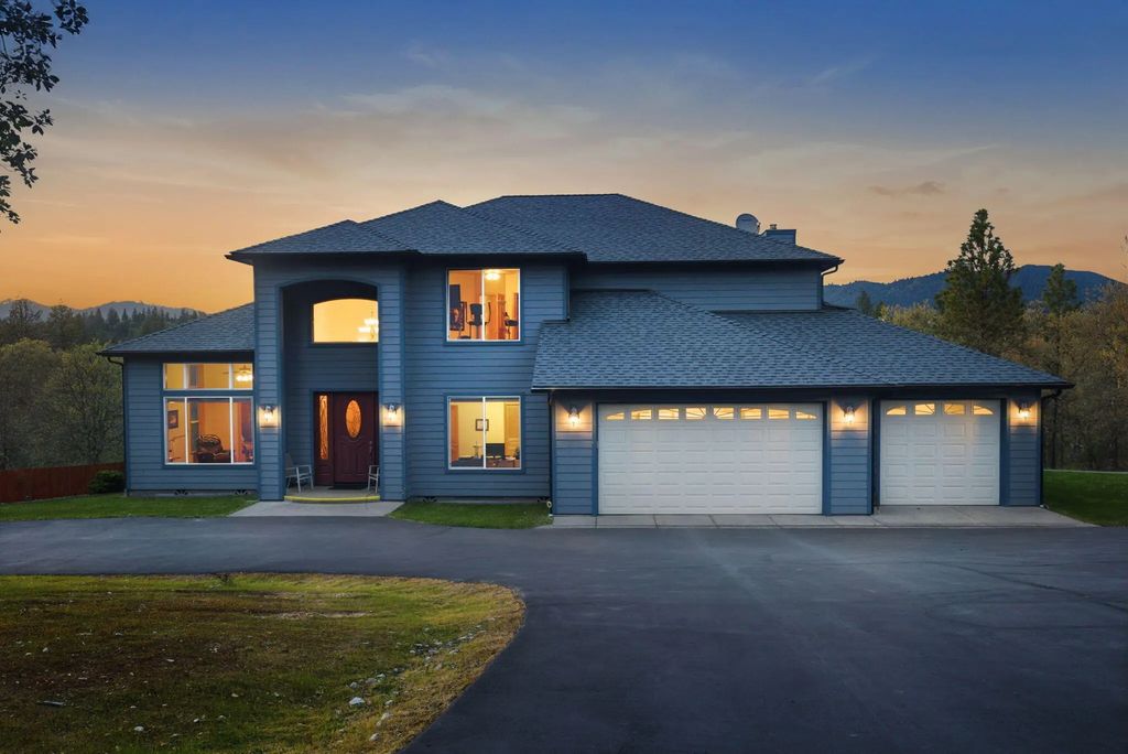 547 Jackpine Drive, Grants Pass