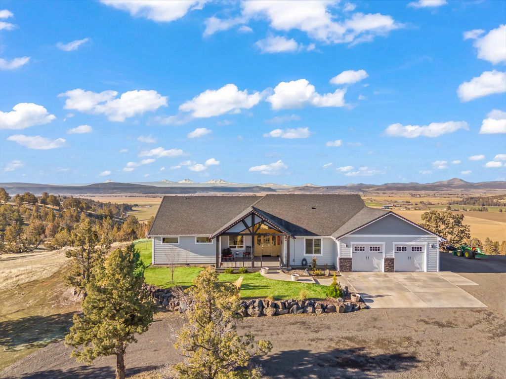 5582 N Mckay Road, Prineville