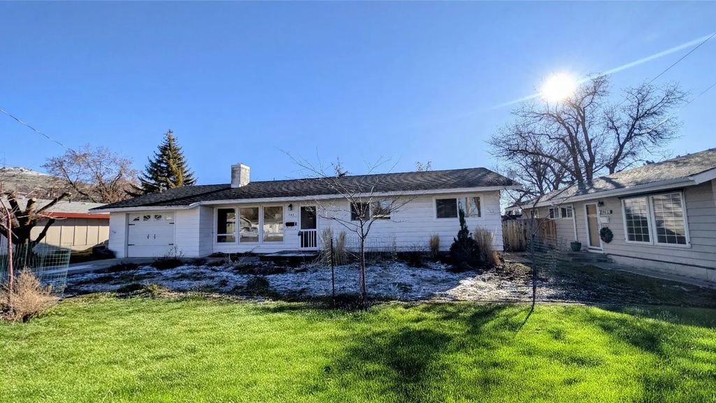 943 S 4th Street, Lakeview