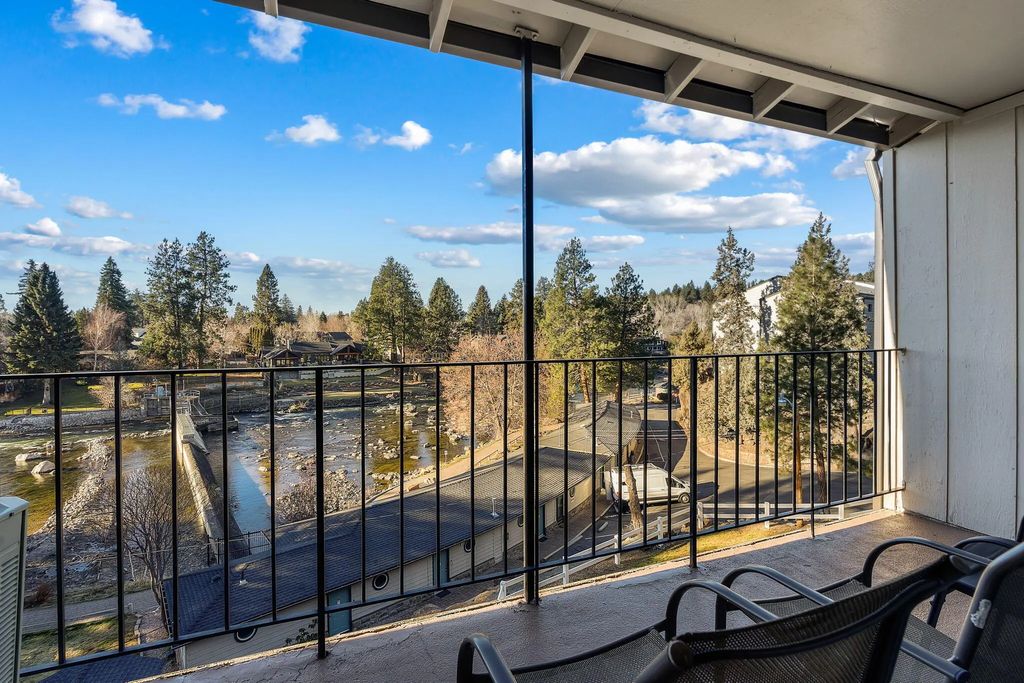 1565 Nw Wall Street A240-241, Bend