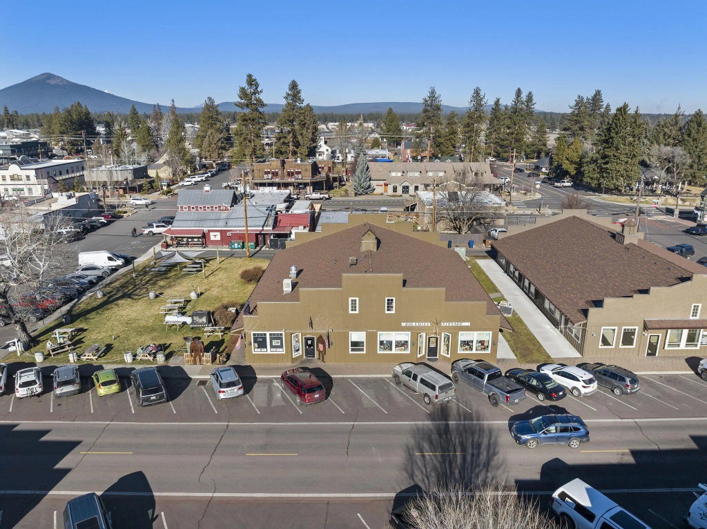 352 E Hood Avenue 352 East Hood St. Sisters Oreg, Sisters