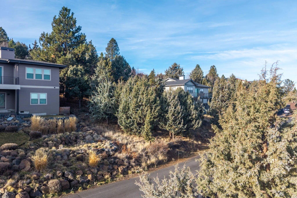 1238 Nw Remarkable Drive, Bend