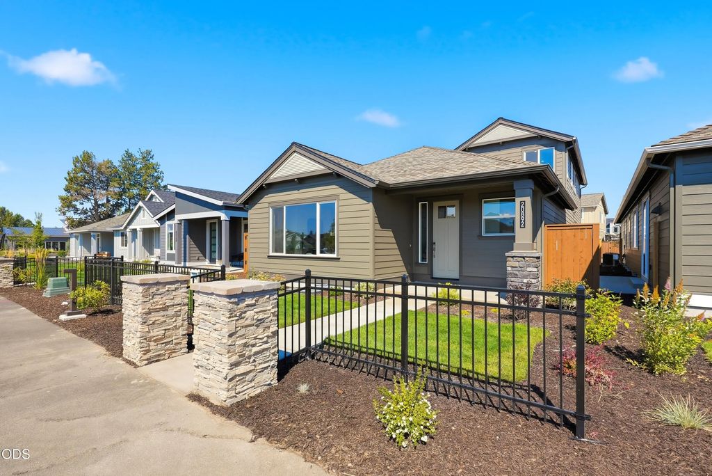20892 Se Caldera Drive, Bend