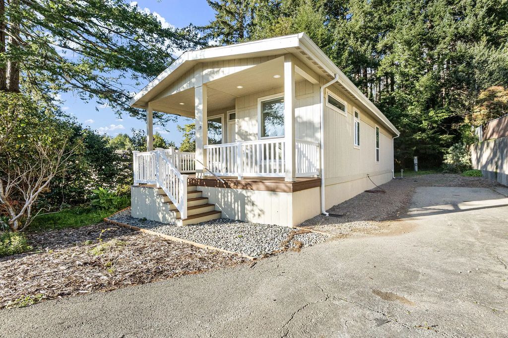 98041 Hall Way Road 19, Brookings