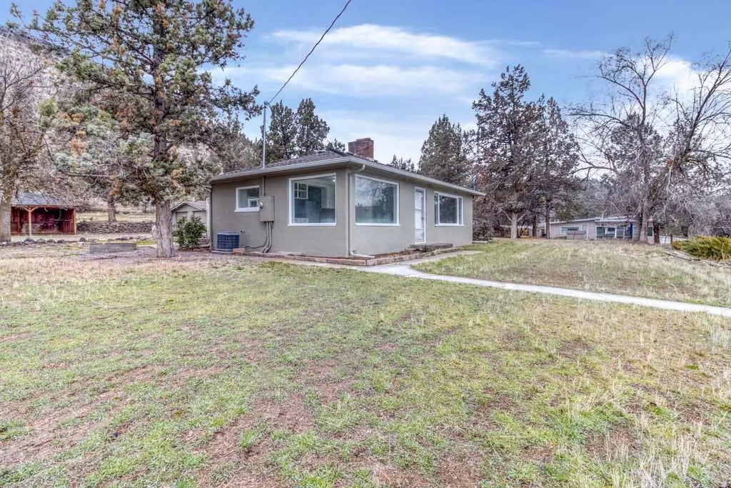 954 Sw Crestview Road, Prineville