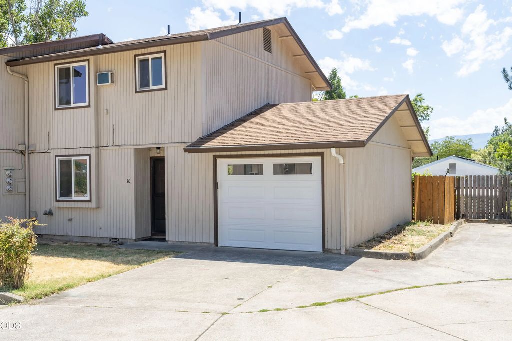 47 Sw Eastern Avenue #10, Grants Pass