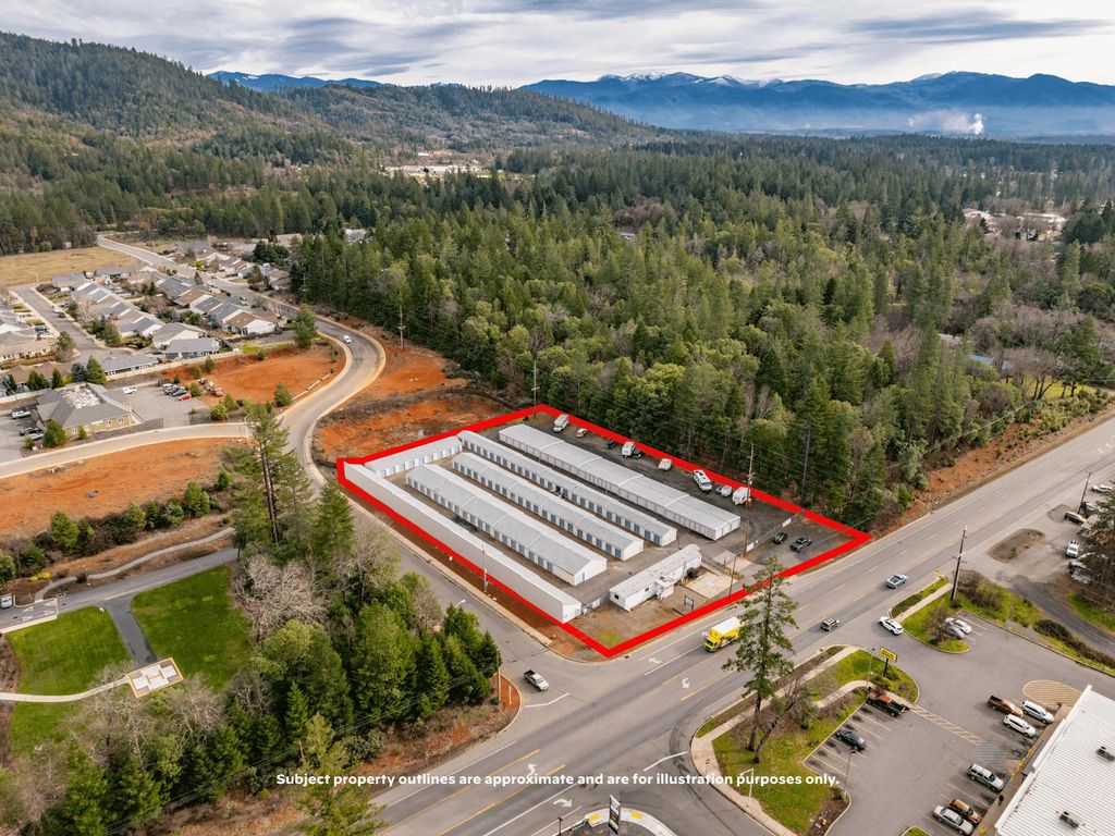 25657 Redwood Highway, Cave Junction