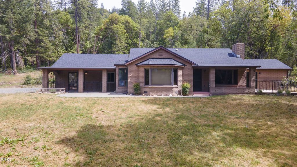 782 Covered Bridge Road, Rogue River
