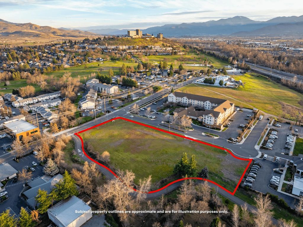 1020 Ellendale Drive, Medford