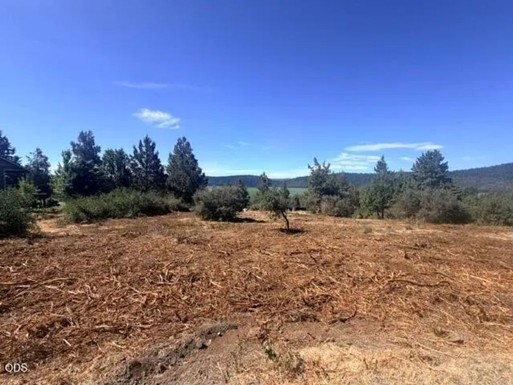 Crossbill Drive 995, Klamath Falls