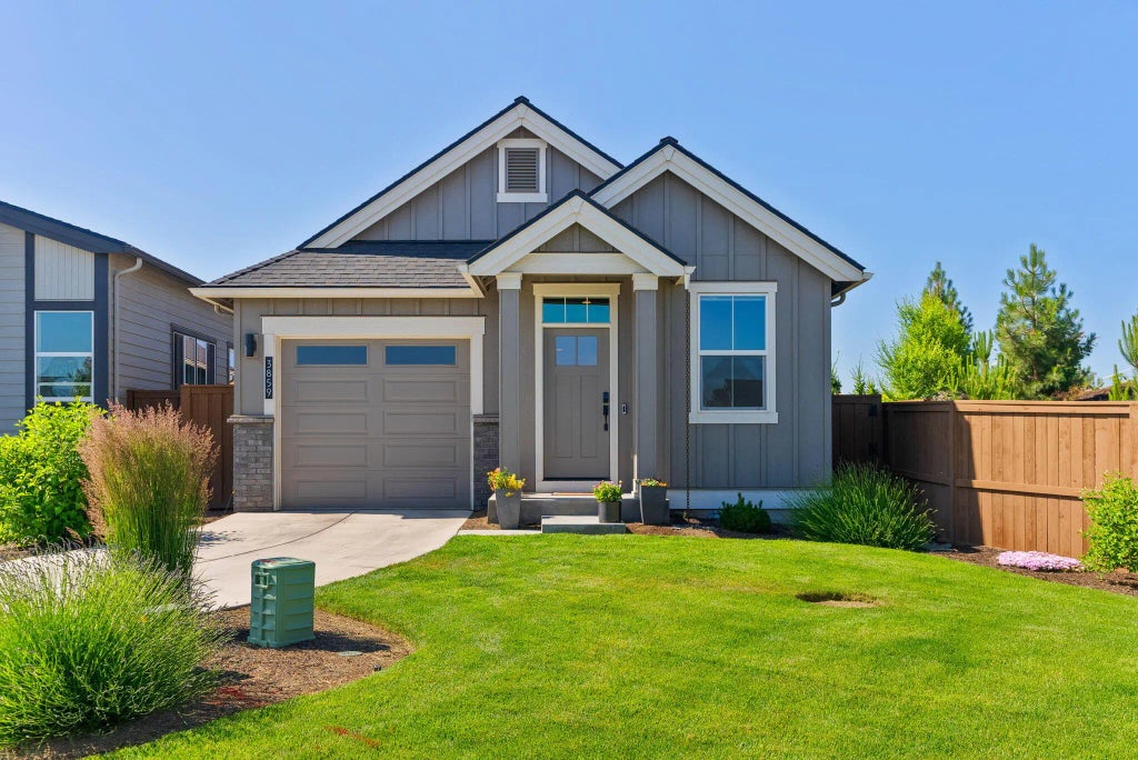 3859 Ne Oakside Loop, Bend
