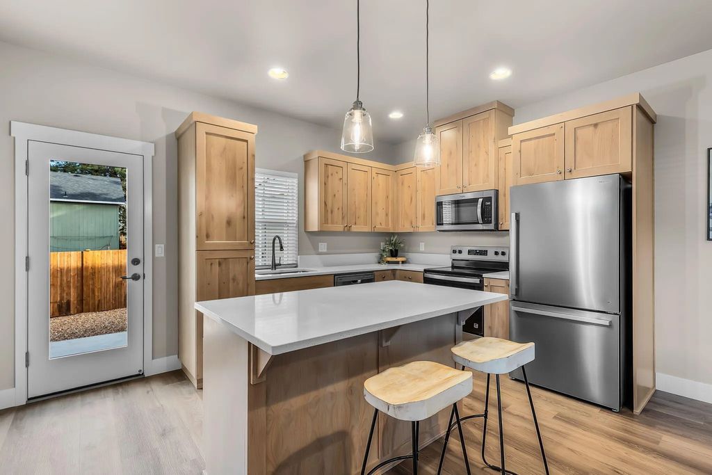 63290 Nw Ski Lane, Bend