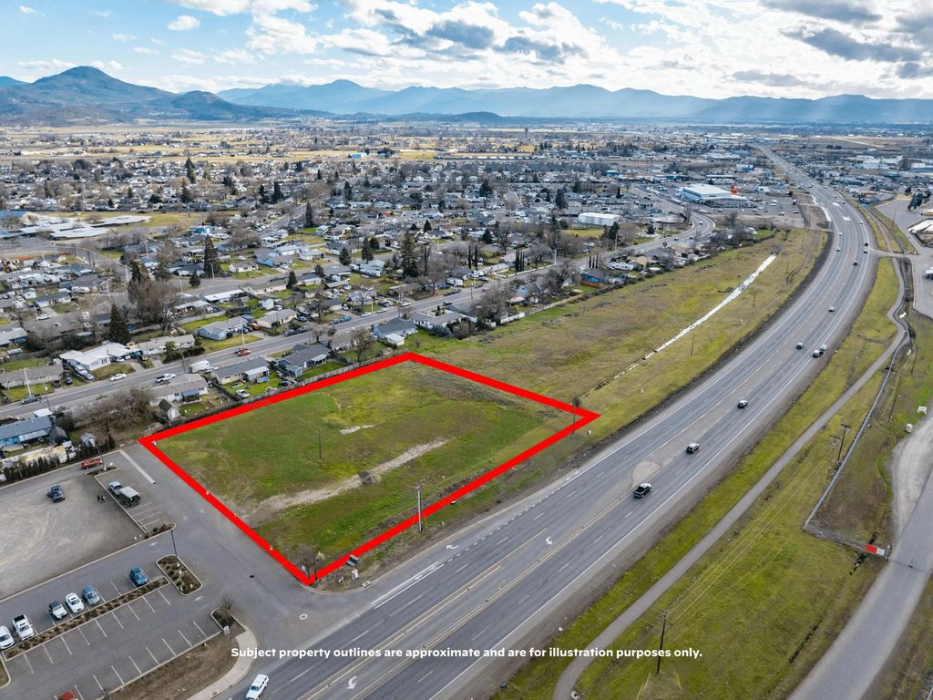 8074 Crater Lake Highway, White City
