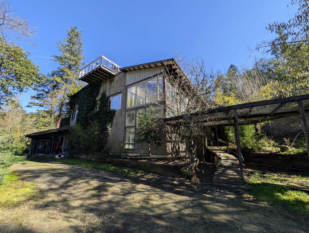17019 Williams Highway, Williams