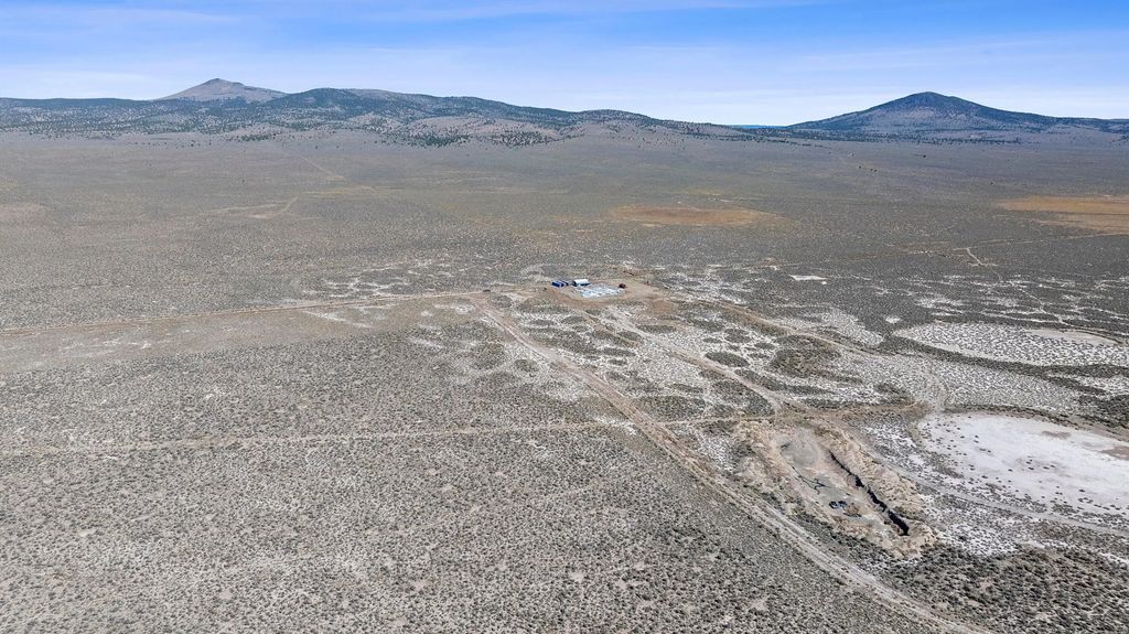 31868 Highway 20, Christmas Valley