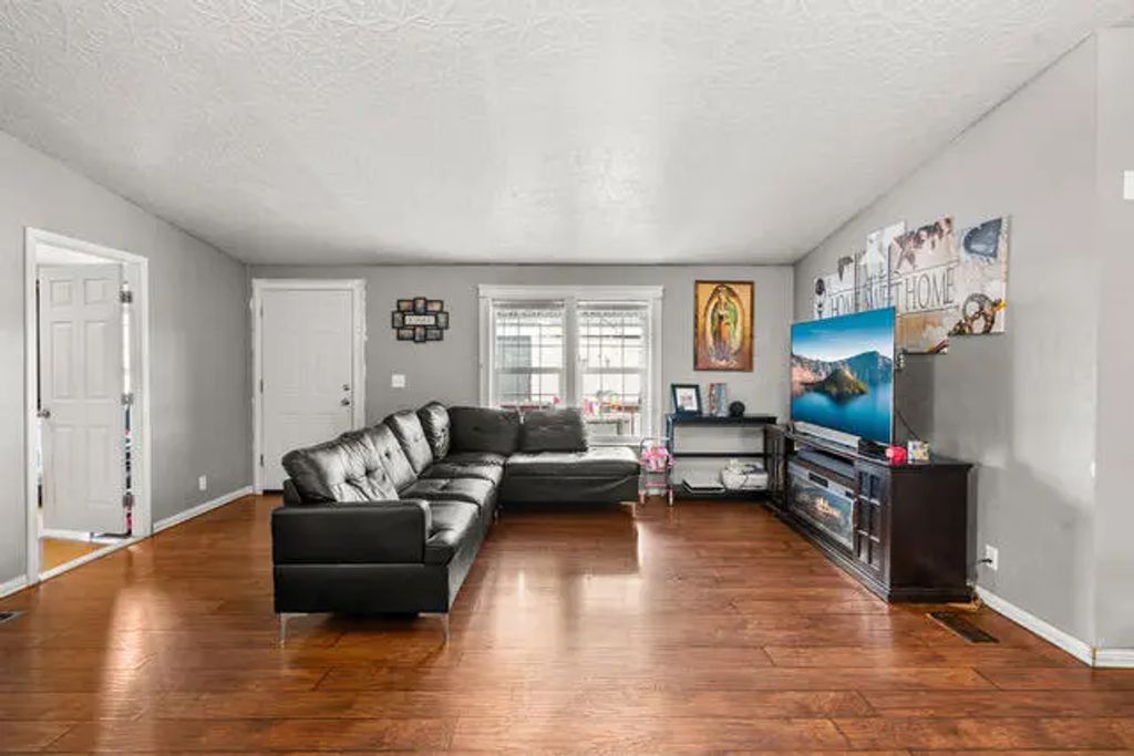 1570 S Peach Street Spc 26, Medford