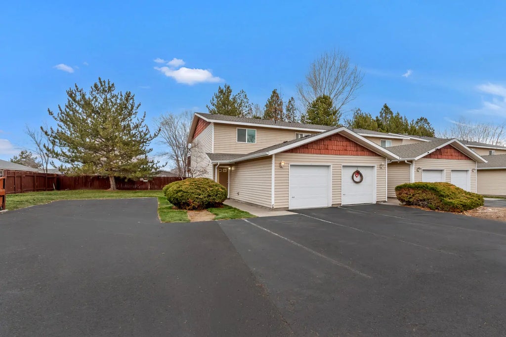 2610 Sw 23rd Street Unit 1, Redmond