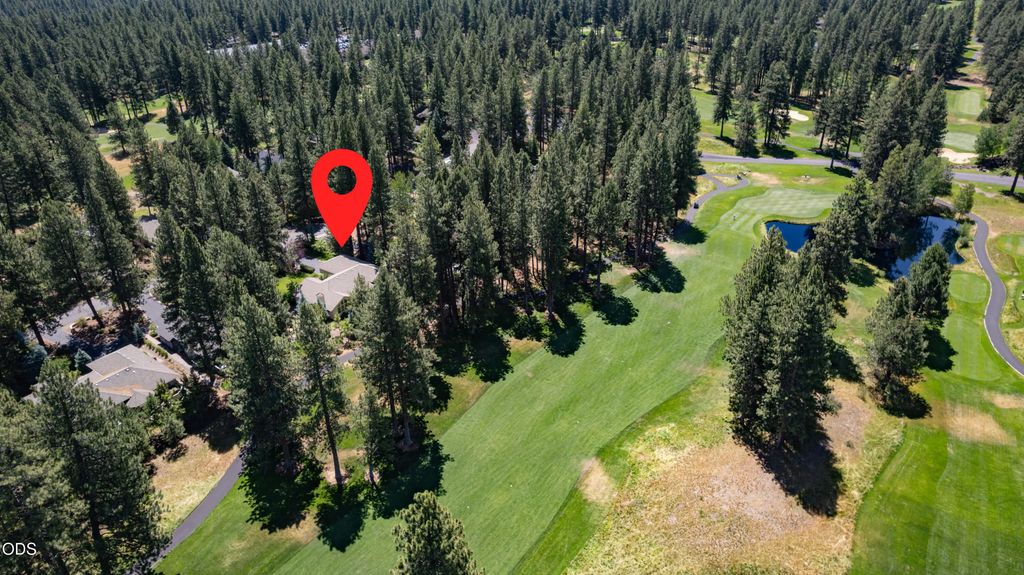 60749 Golf Village Loop, Bend