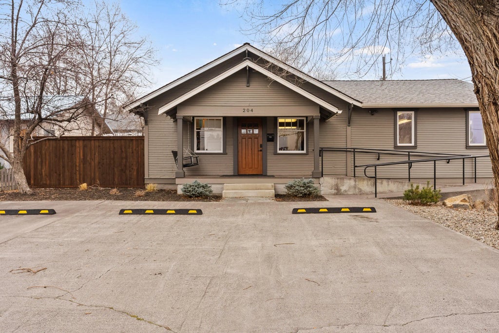 204 Ne 4th Street, Bend
