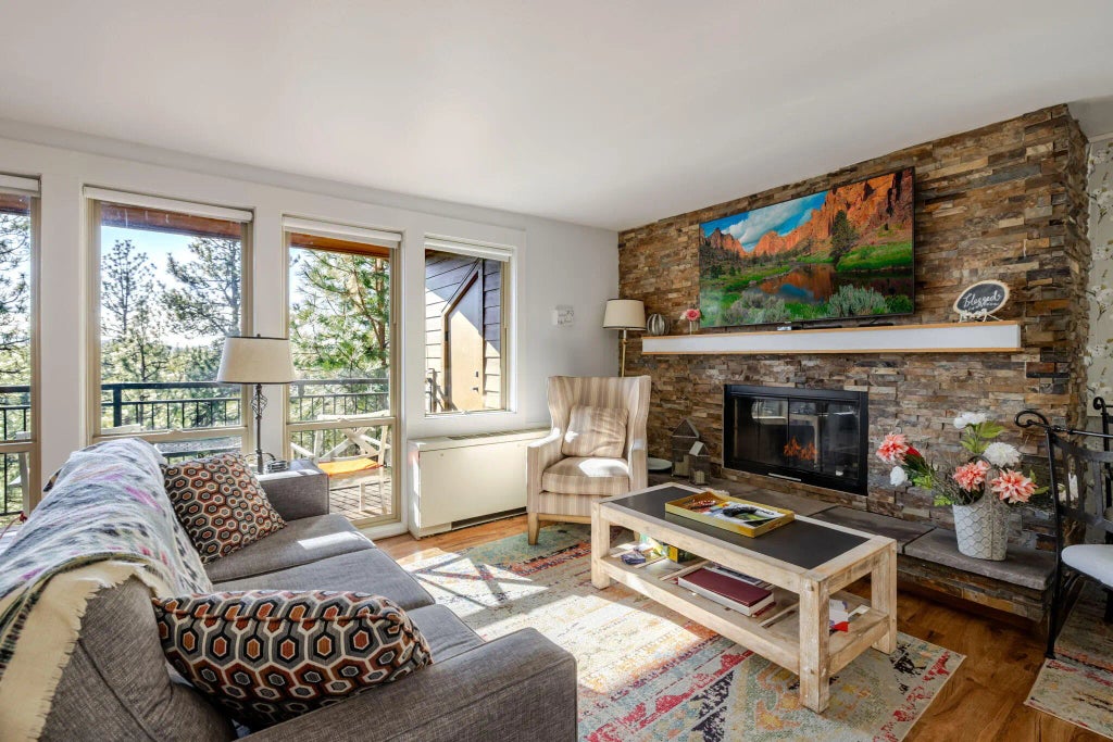 18575 Sw Century Drive 1237/1238, Bend