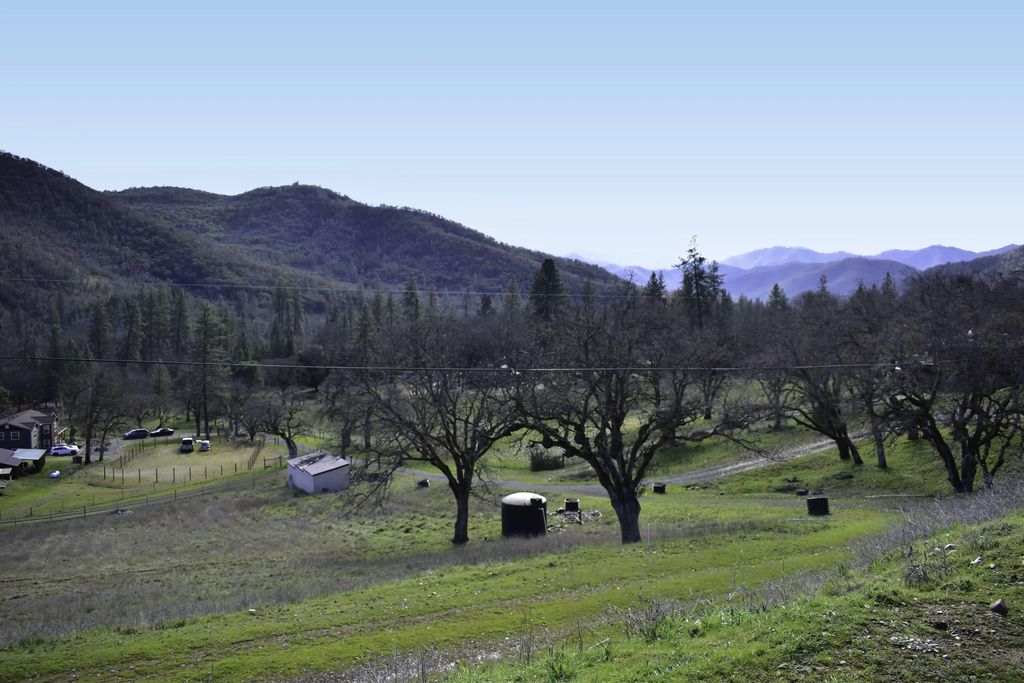 12940 Highway 234, Gold Hill