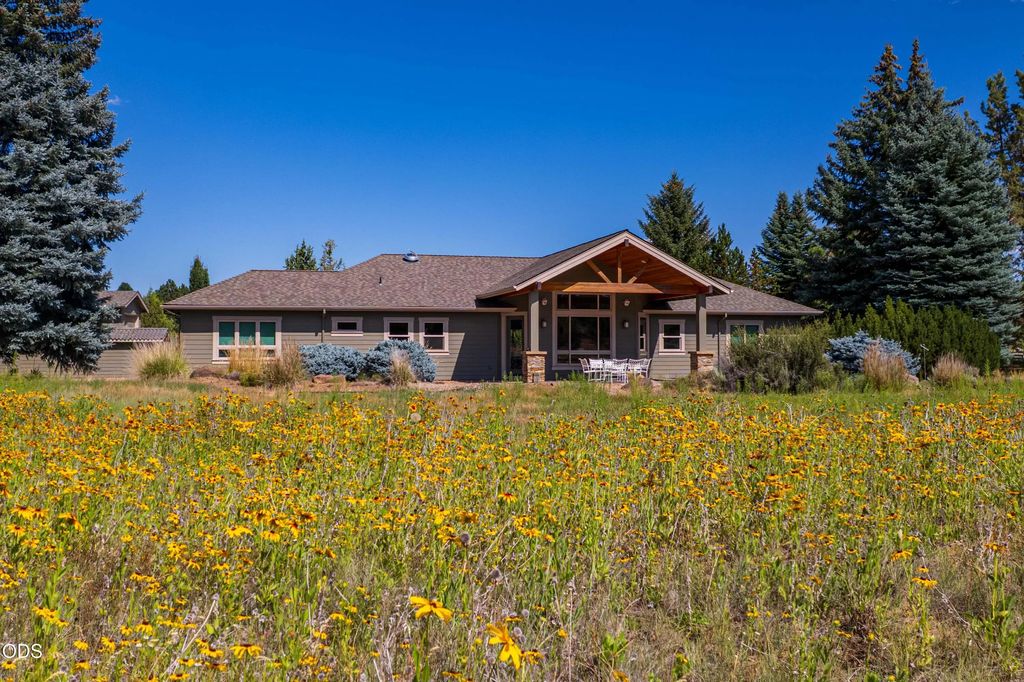 63945 W Quail Haven Drive, Bend