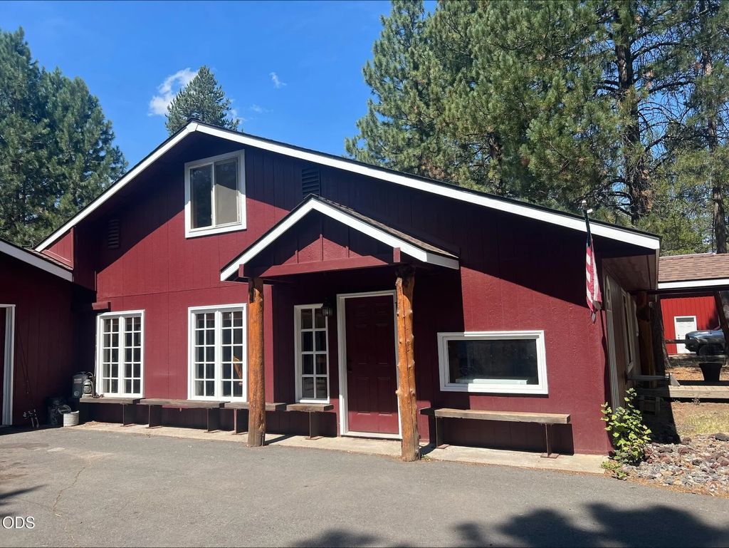 52531 Lost Ponderosa Road, La Pine