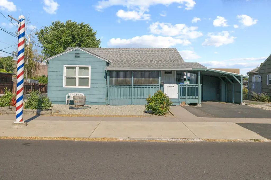1633 Division Street, Klamath Falls