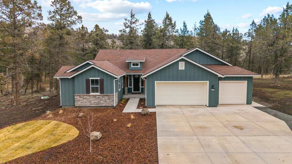 1211 Vine Maple Drive, Klamath Falls