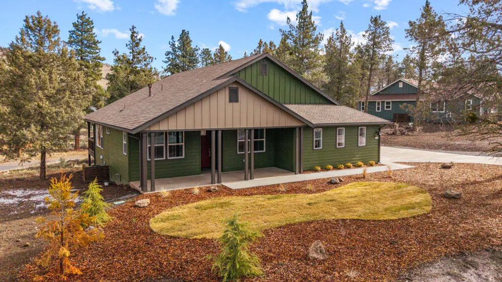 1205 Vine Maple Drive, Klamath Falls