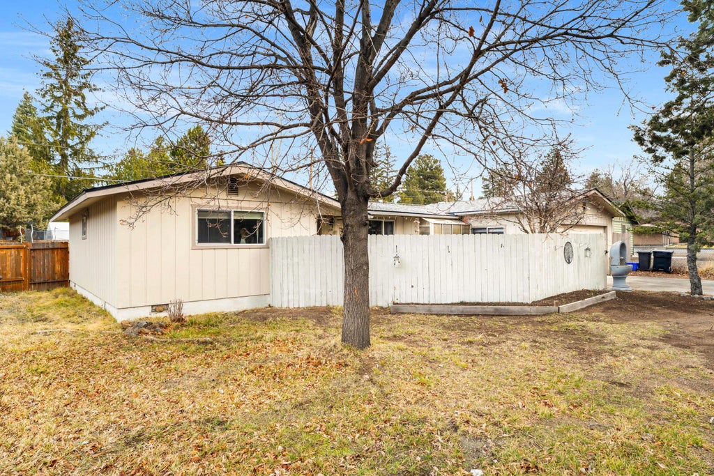 1540 Ne Bear Creek Road, Bend