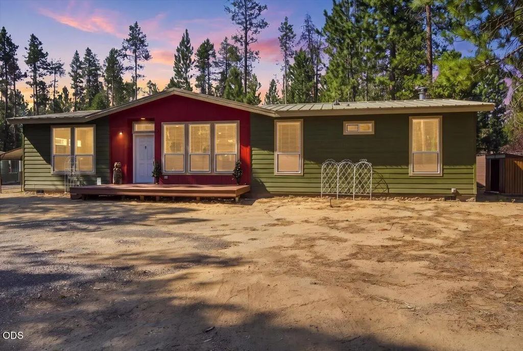 15461 Federal Road, La Pine